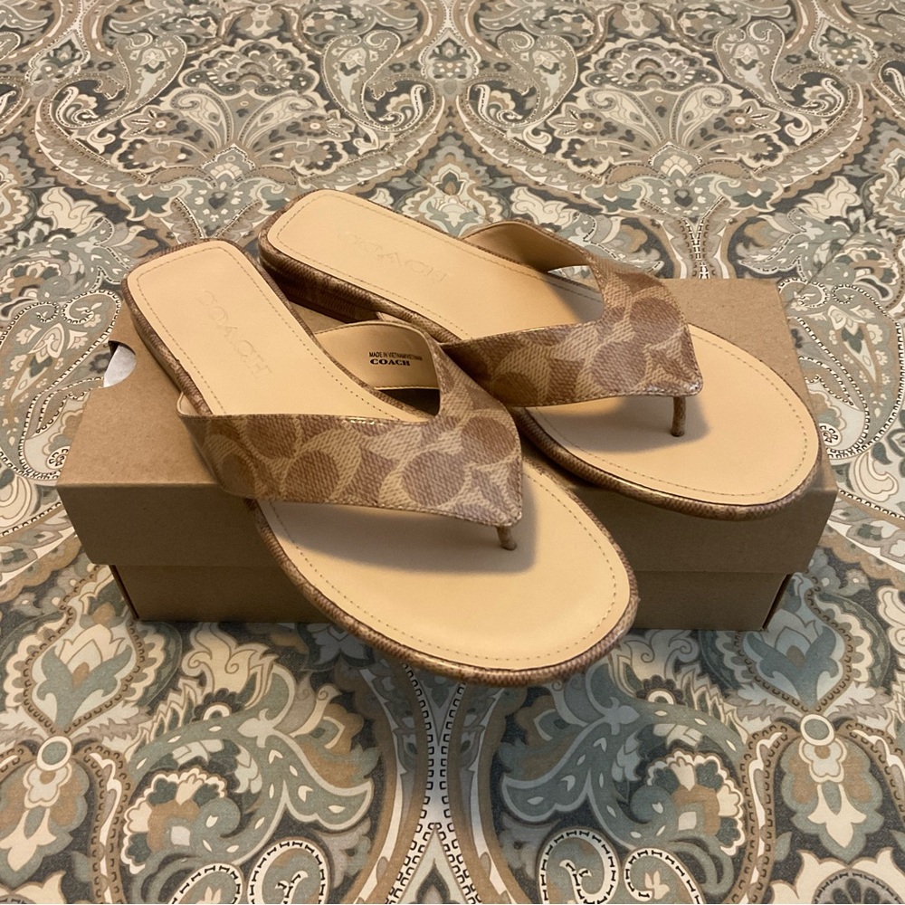 Mint Coach Bridgette. Signature Jacquard Tan Sandals Worn 1x - Picture 12 of 16
